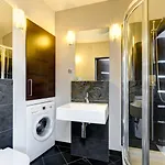 Apartamento Sunrise Close To The & By Renters Sopot