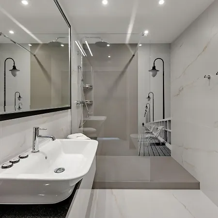 Sunrise Close To The & By Renters